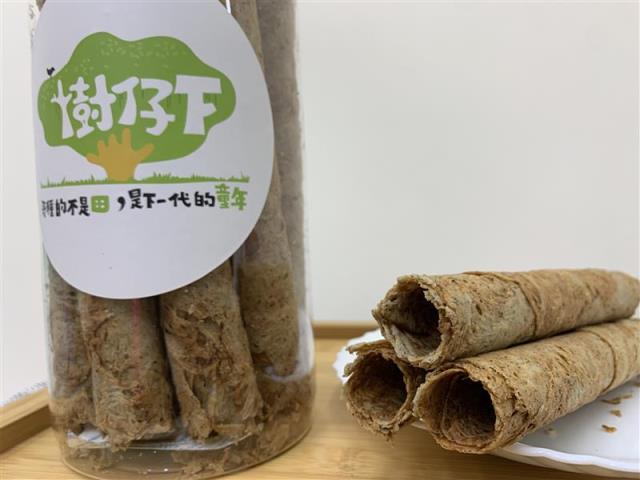 樹仔下,黑米蛋捲